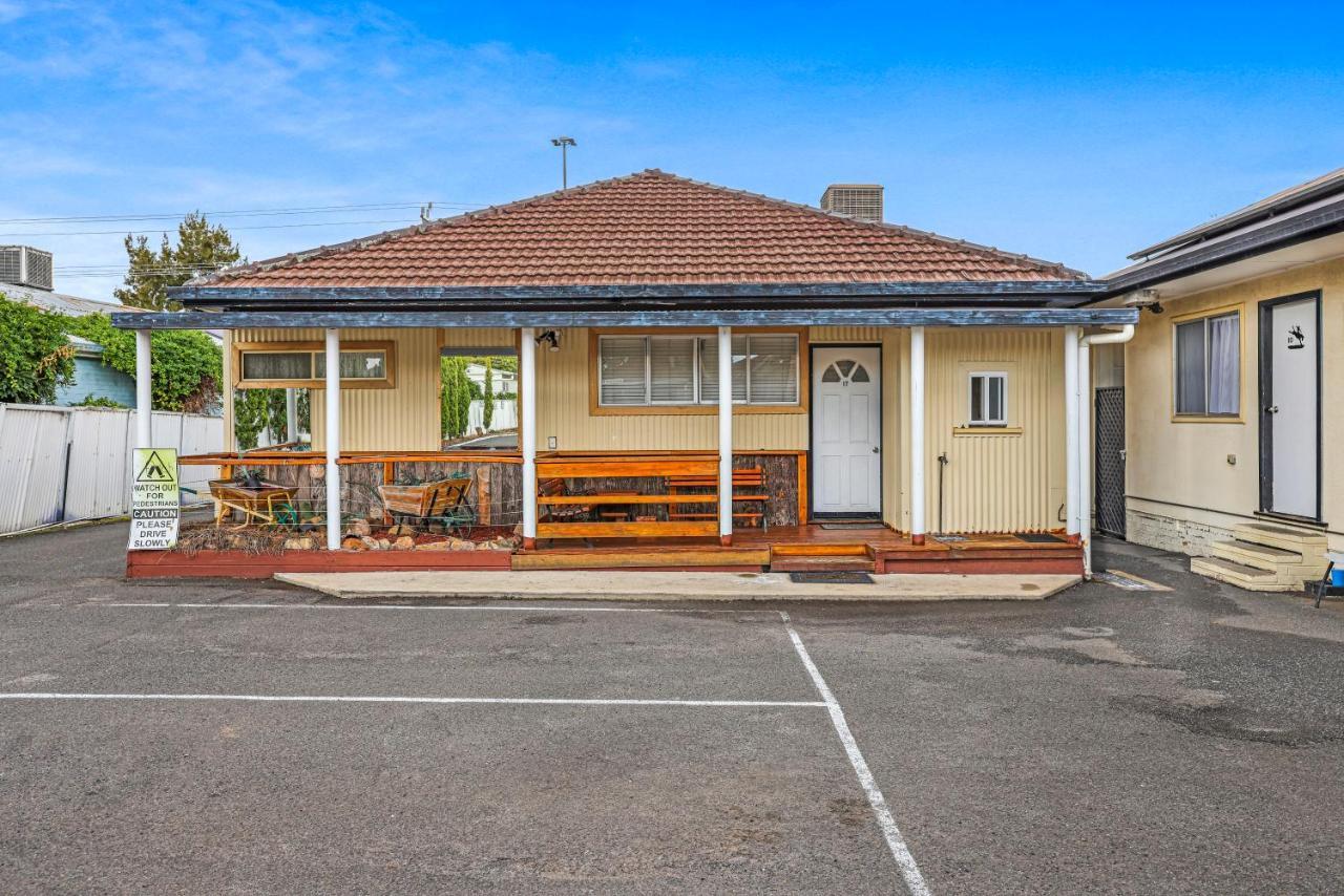 Tamworth Lodge Motel Buitenkant foto